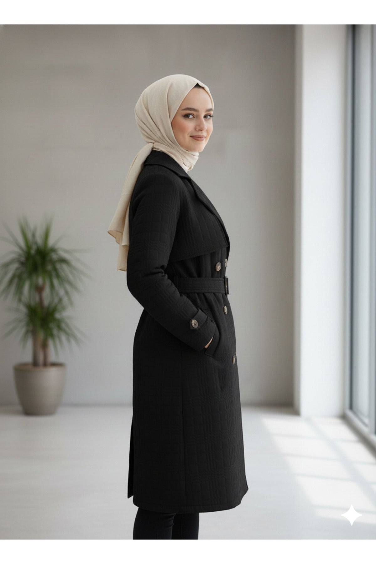 Kadın Uzun Kapitone Kaban - Siyah