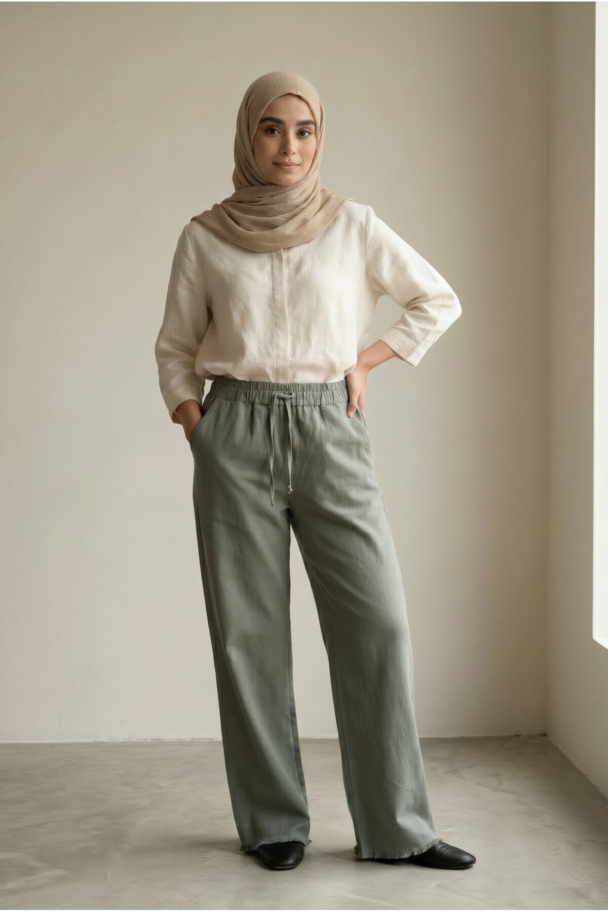 Kadın Paçası Püsküllü Beli Lastikli Gabardin Bol Paça Pantolon - LVR016 - Haki