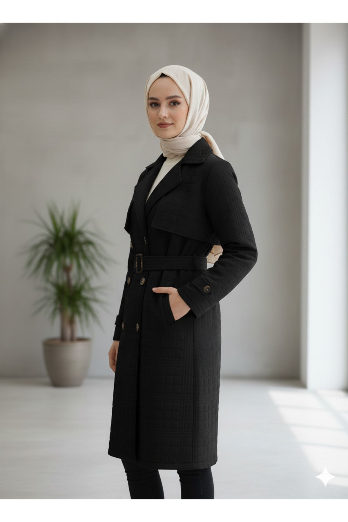 Kadın Uzun Kapitone Kaban - Siyah
