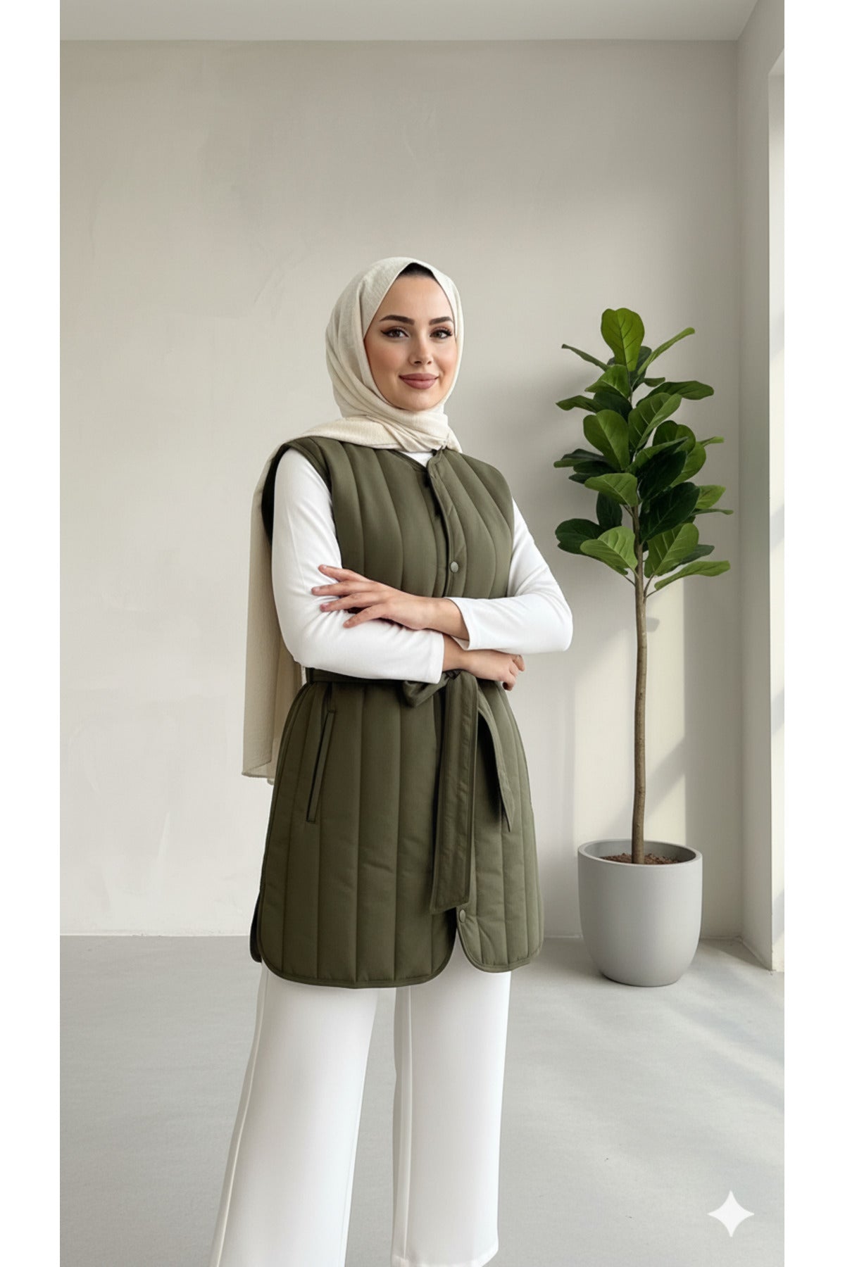 Crinkle kumaş kuşaklı kapitone yelek - Haki