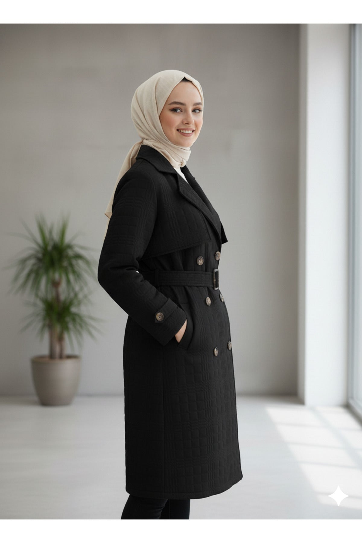 Kadın Uzun Kapitone Kaban - Siyah